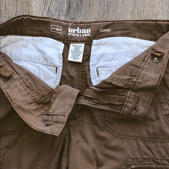 Cargo Shorts - Picture 3 of 3